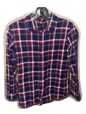 Uniqlo Women’s Flannel Plaid Button-Up Shirt